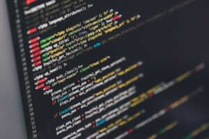 Intégrateur WordPress à Lille - code sur écran
