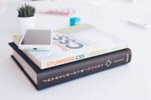 Intégration Tailwind CSS dans un projet WordPress avec éditeur de code